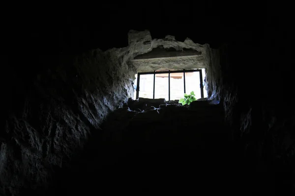 Sehr Altes Gefängnisfenster Als Schöner Hintergrund — Stockfoto