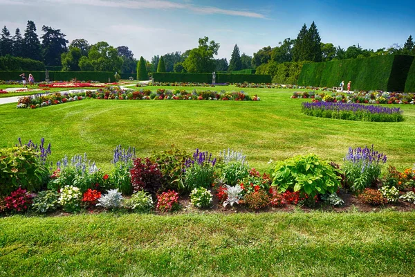 Green Summer Garden Lednice Castle Area — Stock Photo, Image