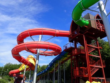 Su Parkı güzel aquapark eğlence olarak kızak