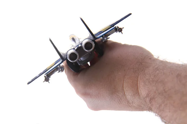 Lucht Vechter Speelgoed Menselijke Hand Geïsoleerd Witte Achtergrond — Stockfoto