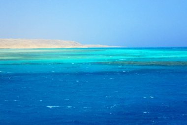 güzel arka plan olarak Mısır'da mavi deniz