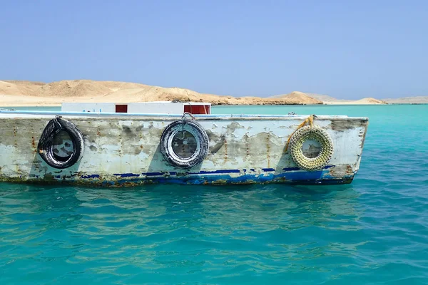 エジプトの海でボートします — ストック写真