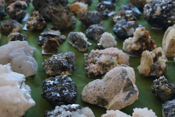 Kov Další Sbírku Minerálů Jako Velmi Pěkné Přírodní Pozadí — Stock fotografie