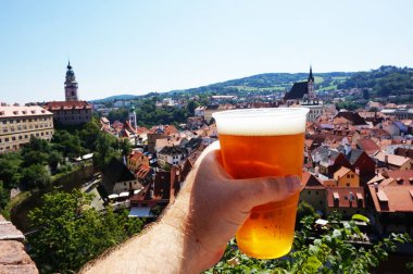Cesky Krumlov Kalesi ve bira güzel çek sembolü olarak