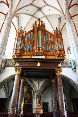 Cesky krumlov kilise iç güzel mimari olarak