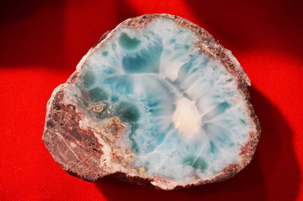 Великий Мінеральний Камінь Дуже Гарний Фон — стокове фото