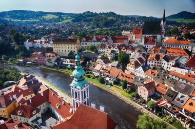 Cestky Krumlov şehri güzel görünümünden kale kule olarak 