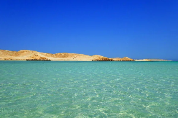 Visa från havet båt — Stockfoto