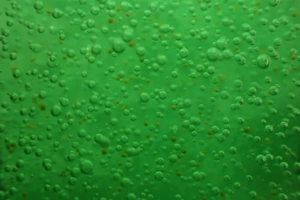 Grüne Wassertextur mit Sauerstoff — Stockfoto