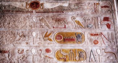 Kraliçe hatsepsut Tapınağı hiyeroglif