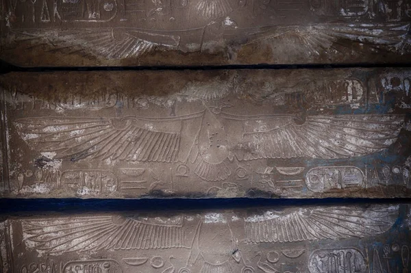 Textura hieroglyfů z Egypta Karnaku — Stock fotografie