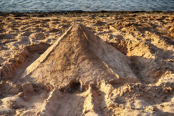 Piramide van het zand — Stockfoto