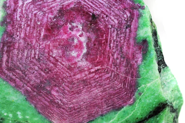 Rubinowy kryształ w zielonym fuchsite — Zdjęcie stockowe