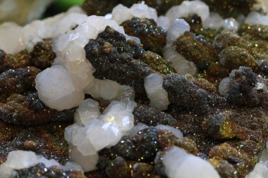 Bilinmeyen mineral doku