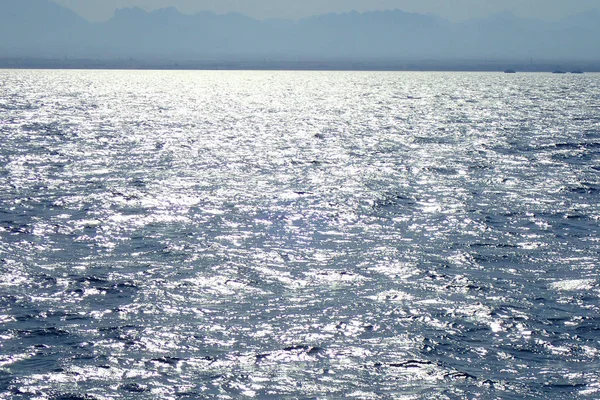 Visa från havet båt — Stockfoto