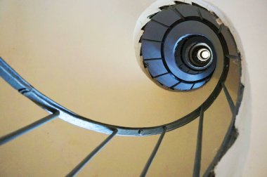 Lednice minare kulesinden güzel spiral merdivenler