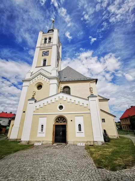 Uno di chiesa in Vidnava — Foto Stock