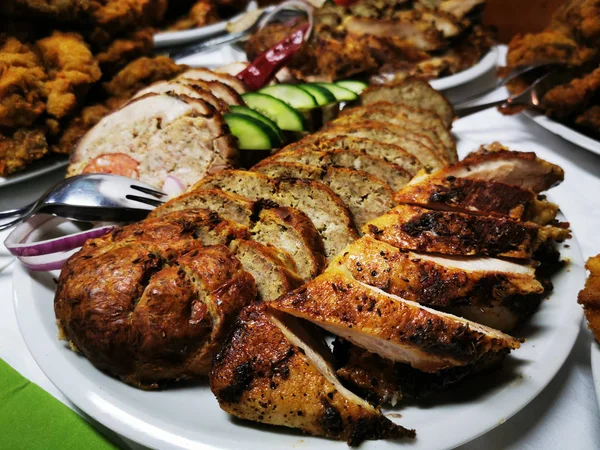 Csehül sütött marhahús mint ínyenc étel — Stock Fotó