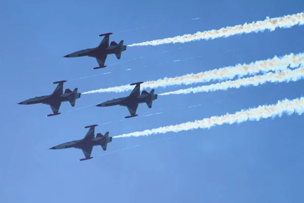 Combatientes Aéreos Cielo Azul Como Fondo Agradable —  Fotos de Stock