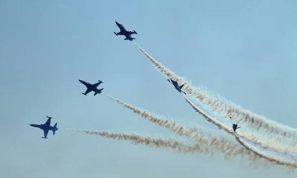 Combatientes Aéreos Cielo Azul Como Fondo Agradable — Foto de Stock