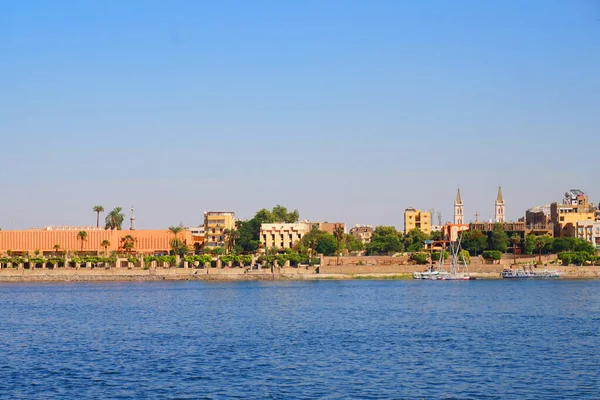 Luxor Stad Från Båten Noll Floden — Stockfoto