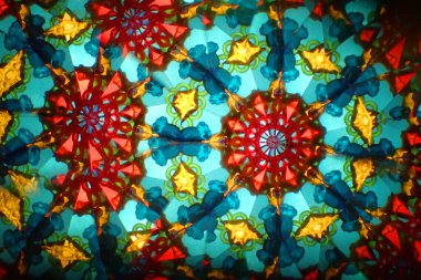 Renk camından kaleydoskop yapmak kadar kolay
