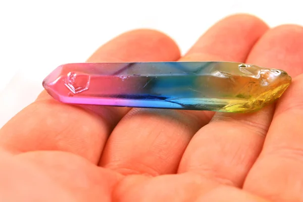白い背景に隔離された虹水晶 — ストック写真