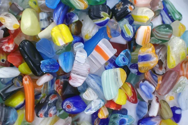 Renkli cam boncuklar desen olarak güzel arkaplan