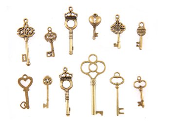 Beyaz arkaplanda izole edilmiş eski vintage anahtar