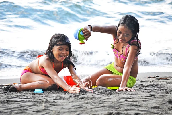 Young Asian Girls — Stock Photo, Image