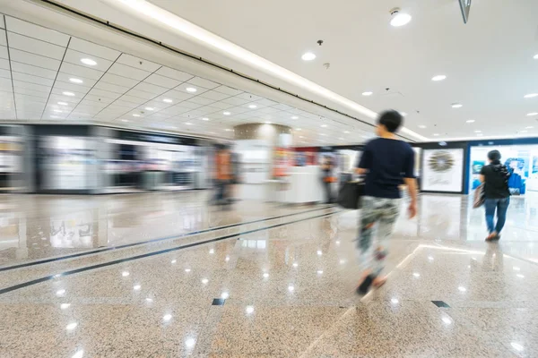 Blurred Passenger Walking Airport — Stock Photo, Image
