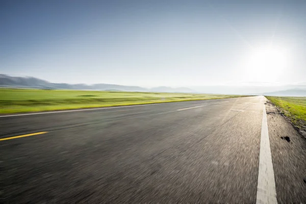 Otlak Çin Yolda — Stok fotoğraf