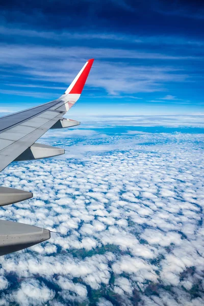 Het Vliegtuig Wolken — Stockfoto