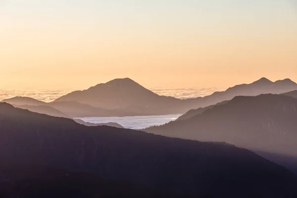 Snow mountains in Sichuan of China — Stock Photo, Image