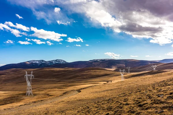 Travní porosty na podzim v tibetském Číně — Stock fotografie