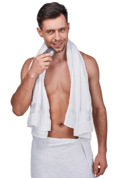 Men Beauty Portrait Handsome Man Wrapped Towel Using Electric Razor — Stock Photo, Image