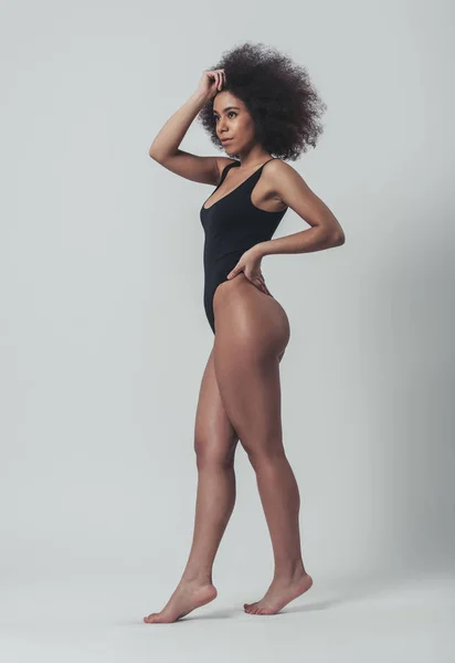 Afro donna americana in lingerie — Foto Stock