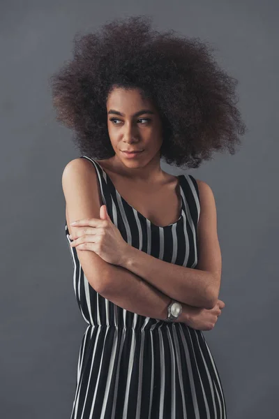 Elegante donna afro-americana — Foto Stock