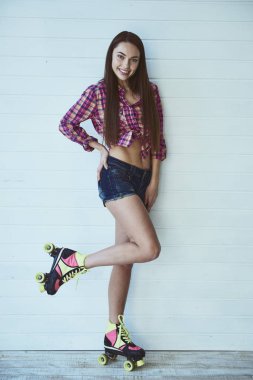 Silindirler ile kız