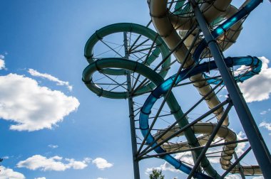 Aquapark slaytlar inşaat, bir nargile ile cazibe parçası