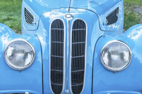 Blue Beautiful Old Car Outdoors — Stock Photo, Image