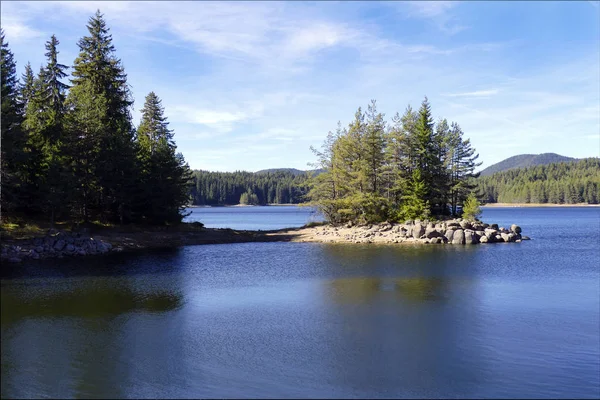 Presa Shiroka Polyana Rodopi Bulgaria Imágenes de stock libres de derechos