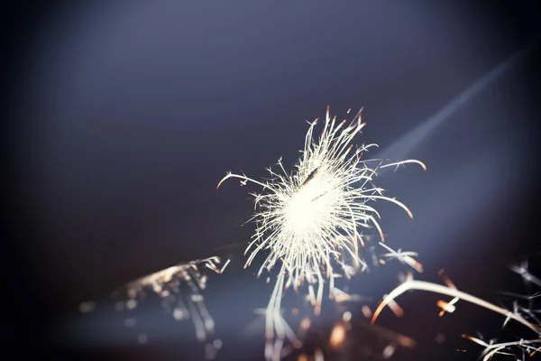 Sparkler glowing in the dark — Stock Photo, Image