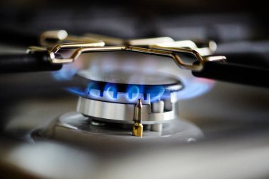 Doğal gaz mutfak gaz sobası yakan