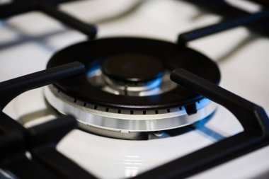 Doğal gaz mutfak gaz sobası yakan