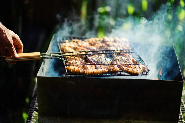 Patas de pollo picante a la parrilla —  Fotos de Stock