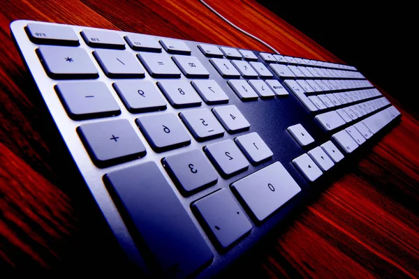 Keyboard laptop putih — Stok Foto