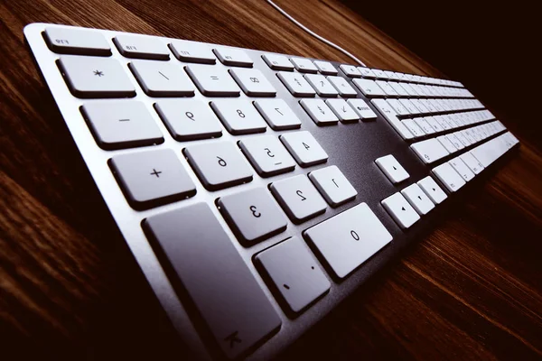 Keyboard laptop putih — Stok Foto