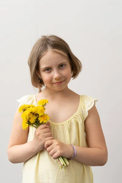 Portrait Little Girl Yellow Dandelions — Stock Photo, Image