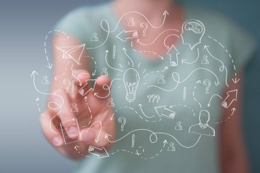 İşkadını dokunmaktan ve kroki ampul holding arka plan bulanık üzerinde